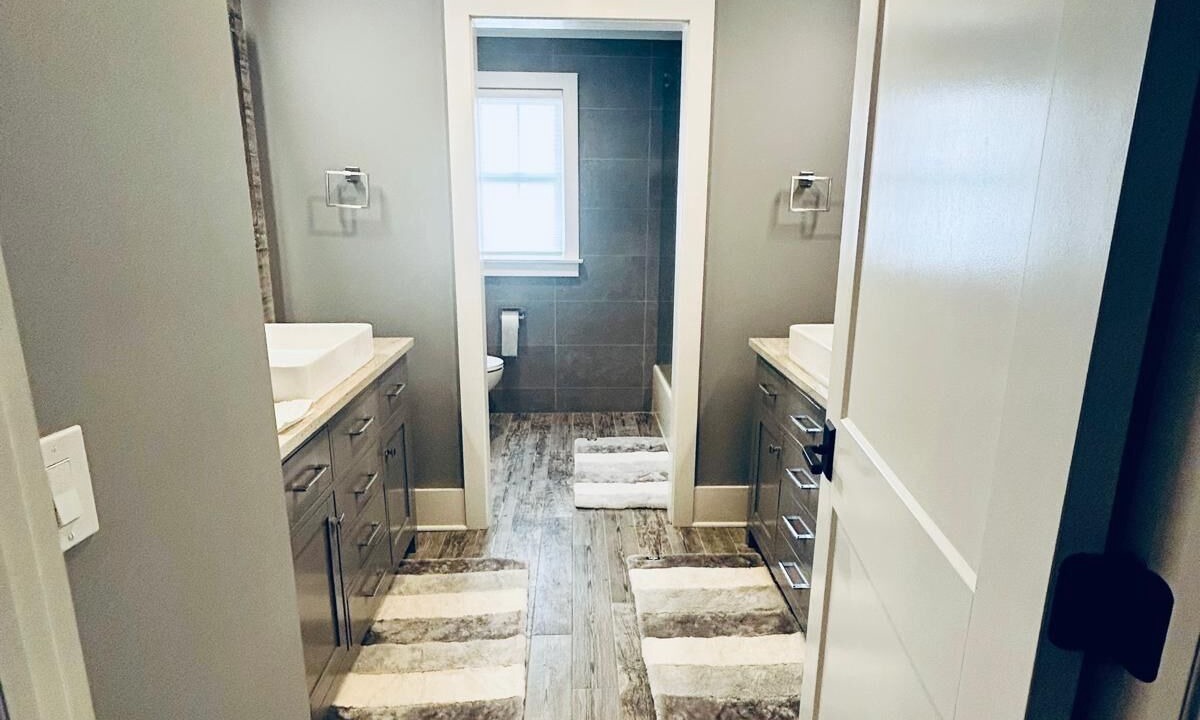 Photo of Bathroom in Long Branch