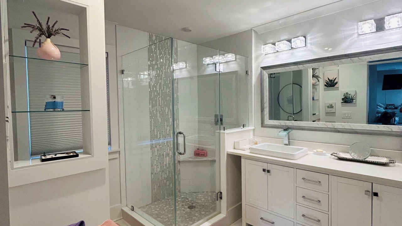 Photo of Bathroom in Long Branch