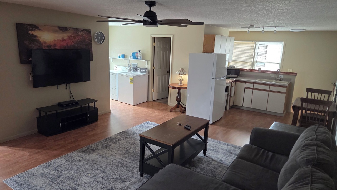 Photo of Livingroom in Camanche