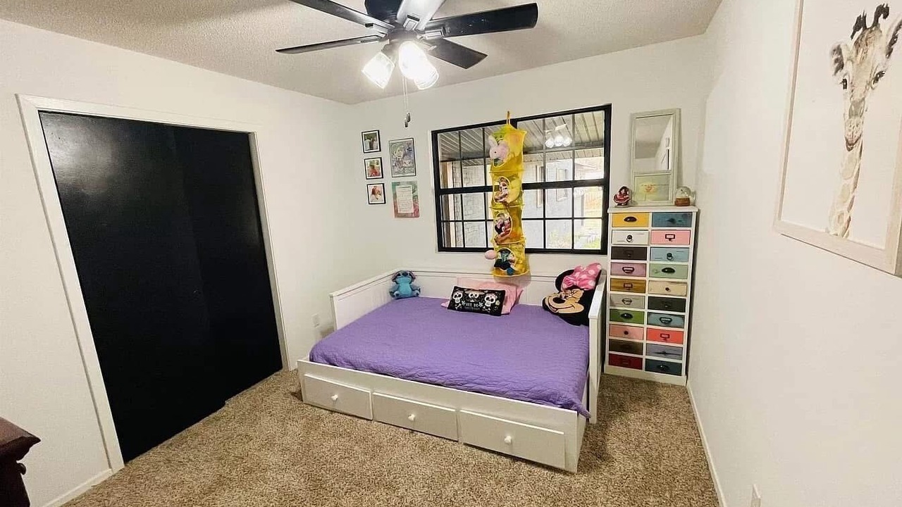 Photo of Bedroom in Oakland