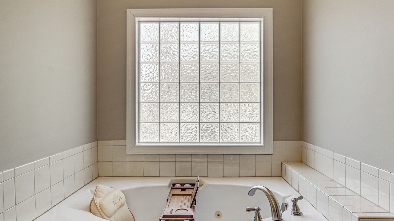 Photo of Bathroom in Olivia