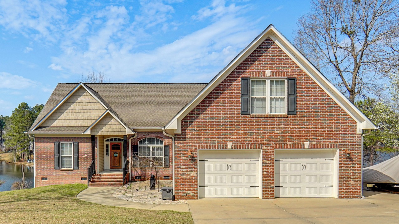Photo of Outdoor in Olivia