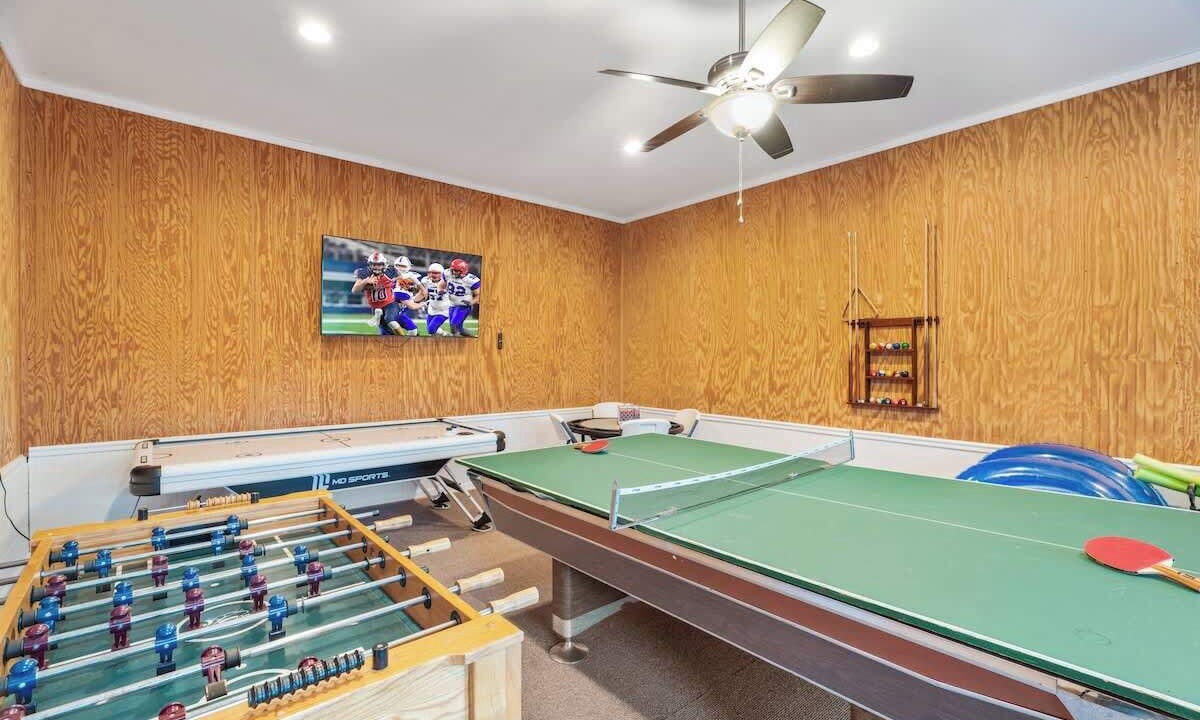 Photo of Bedroom in Aspen Hill