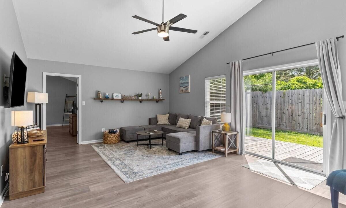 Photo of Livingroom in Kings Grant