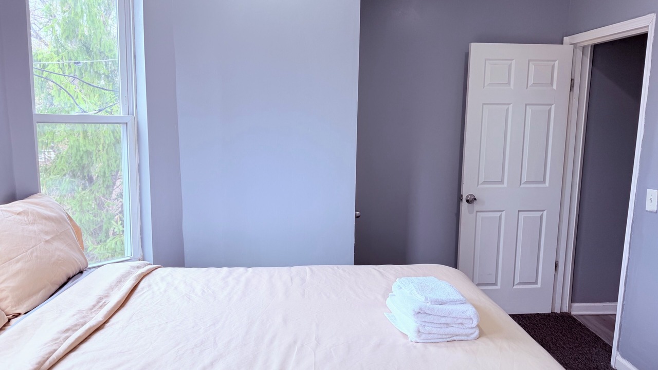 Photo of Bedroom in West Forest Park