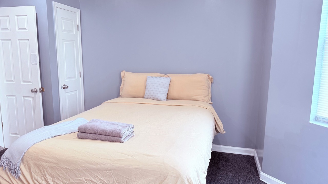 Photo of Bedroom in West Forest Park