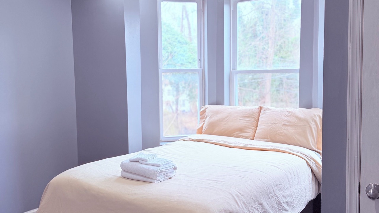 Photo of Bedroom in West Forest Park