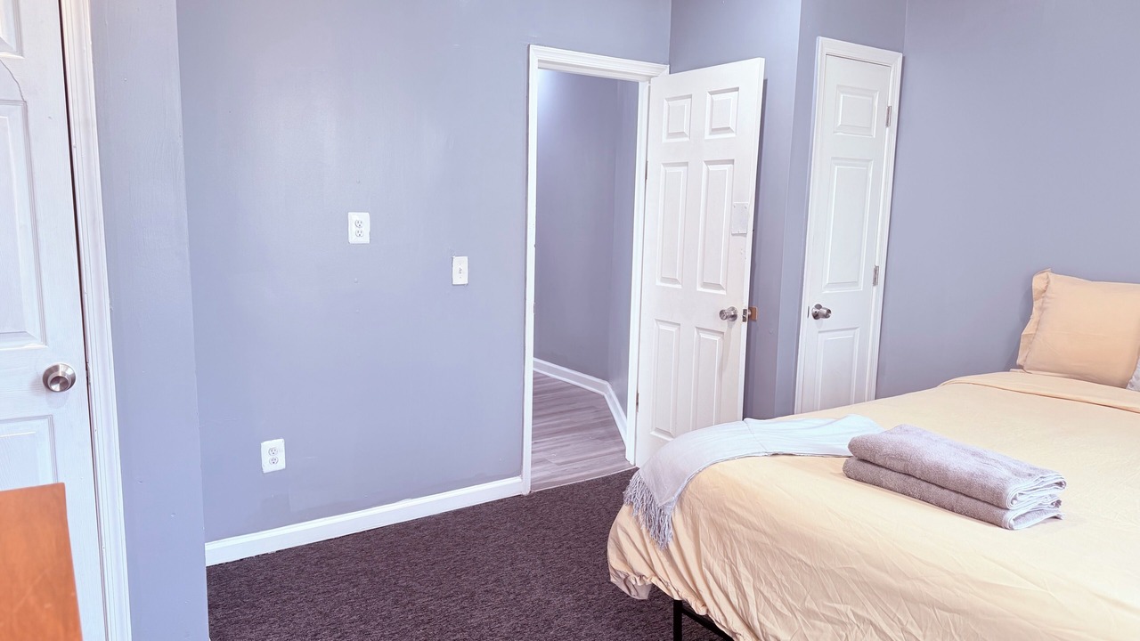 Photo of Bedroom in West Forest Park