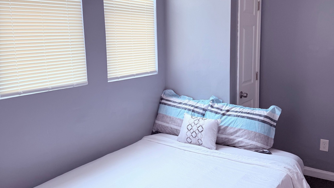 Photo of Bedroom in West Forest Park