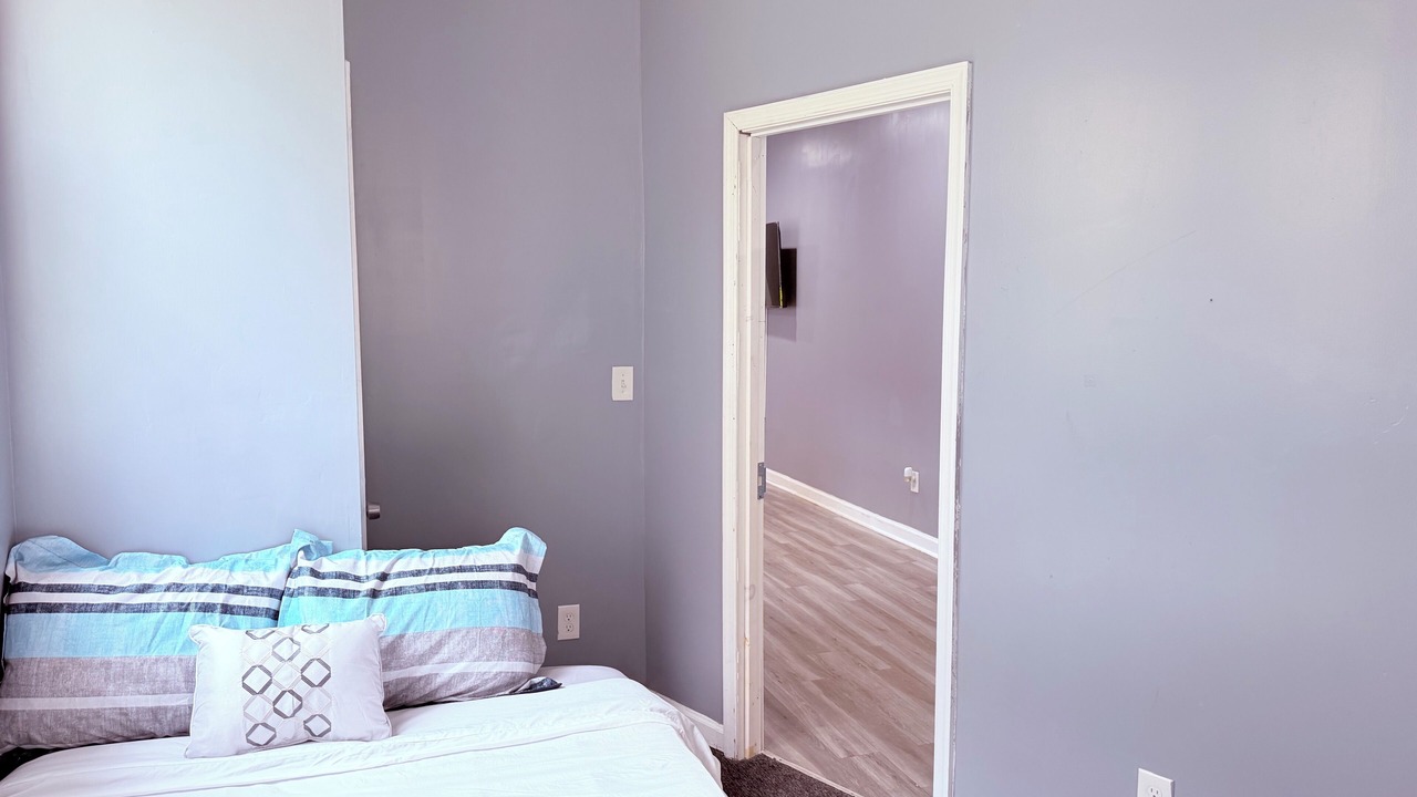 Photo of Bedroom in West Forest Park