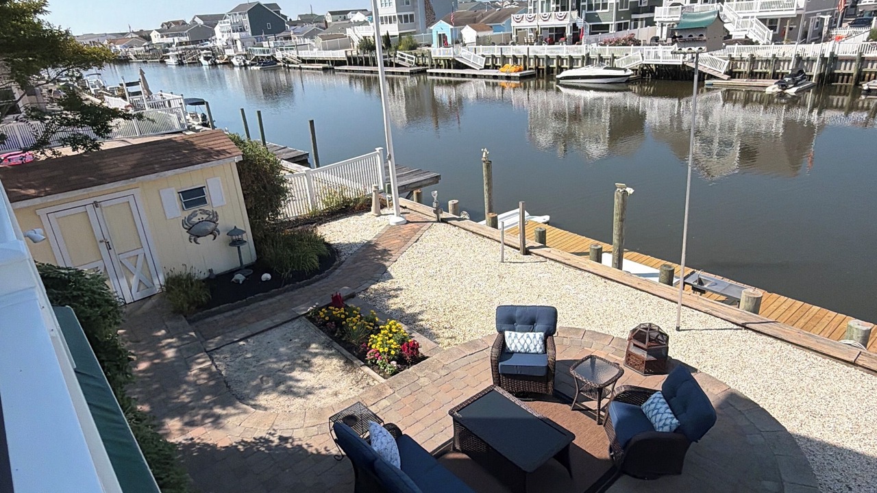 Photo of Patio Balcony in Osborn Island