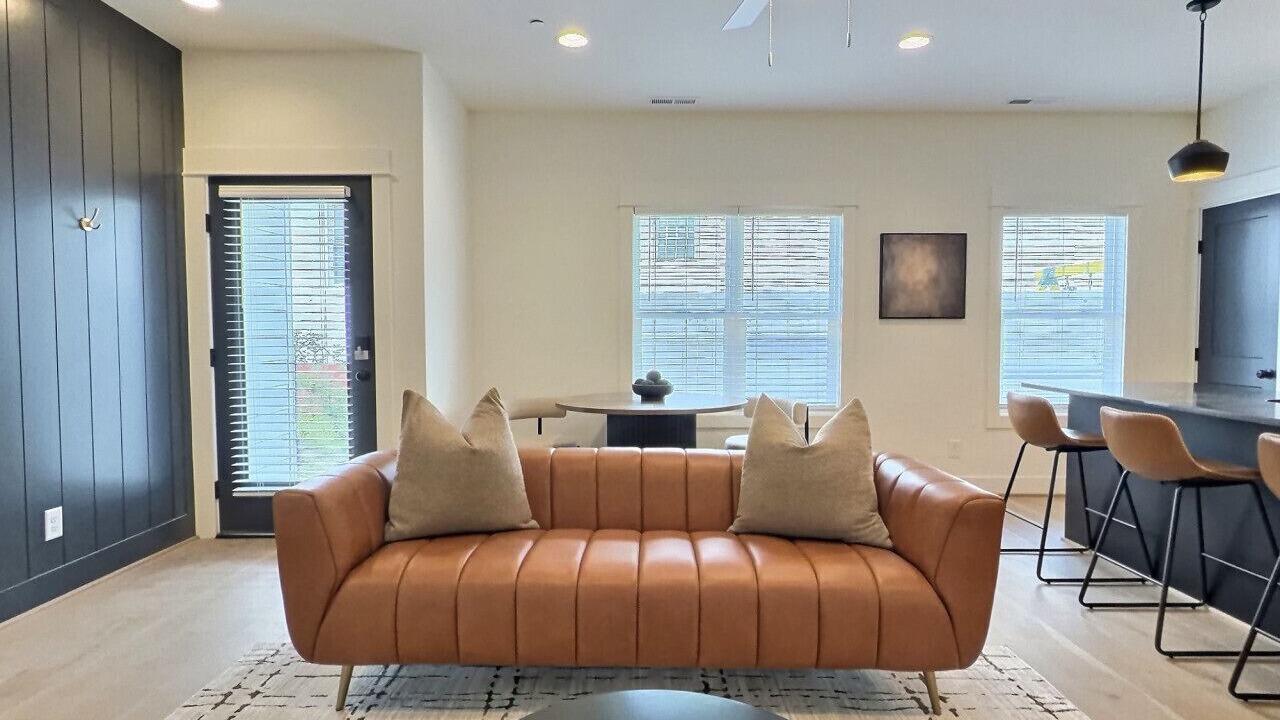 Photo of Livingroom in Forest Park