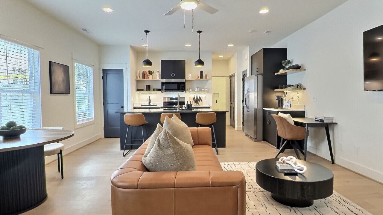 Photo of Livingroom in Forest Park