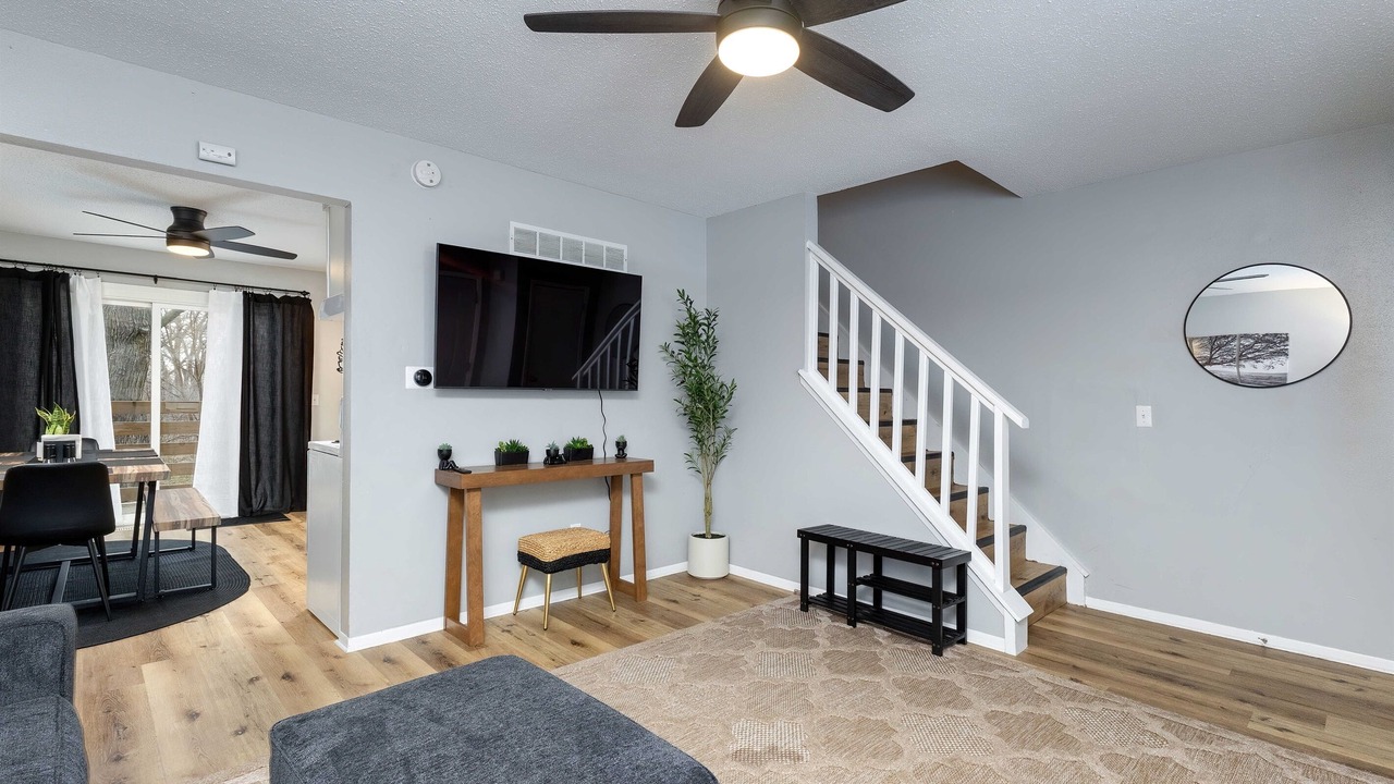 Photo of Livingroom in Quad Cities
