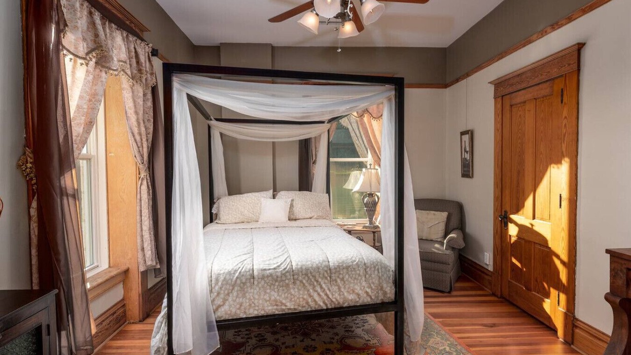 Photo of Bedroom in Elkader