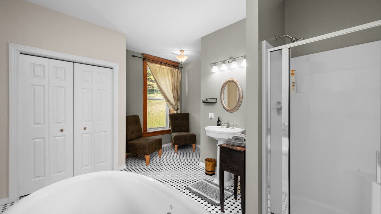 Photo of Bathroom in Elkader