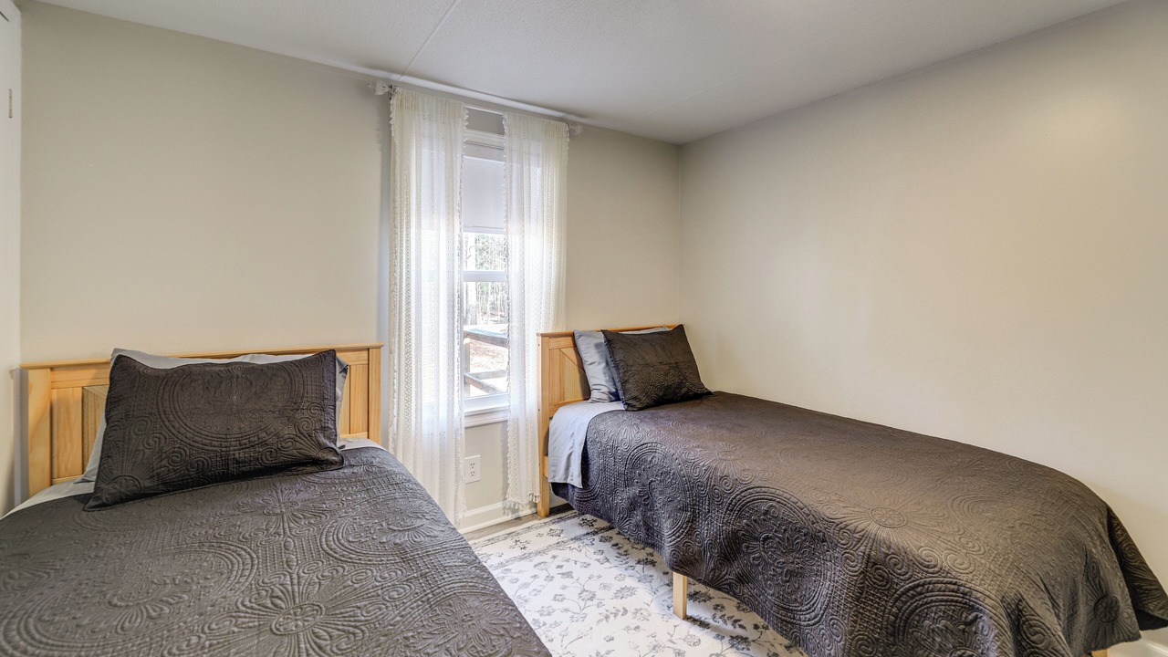 Photo of Bedroom in McCutcheon Field