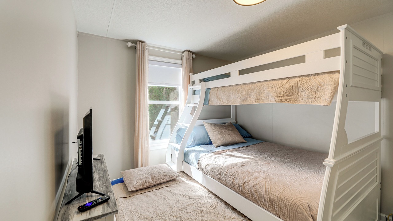 Photo of Bedroom in McCutcheon Field