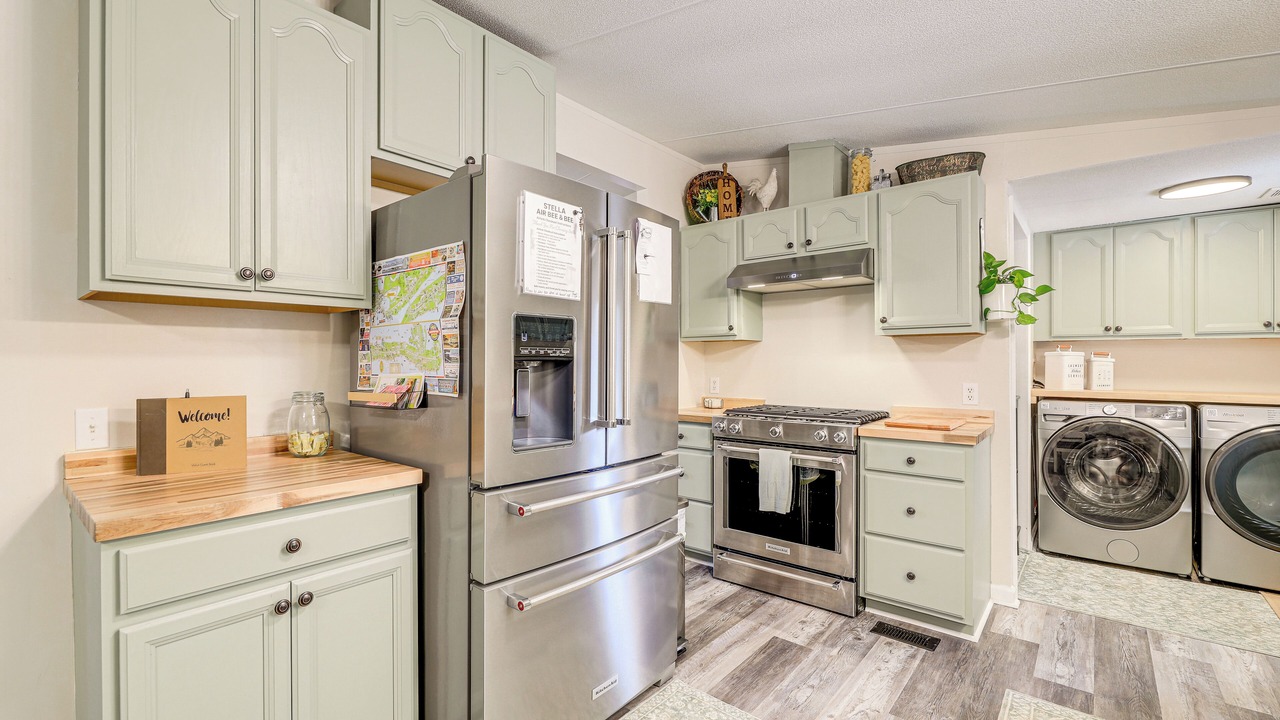 Photo of Kitchen in McCutcheon Field
