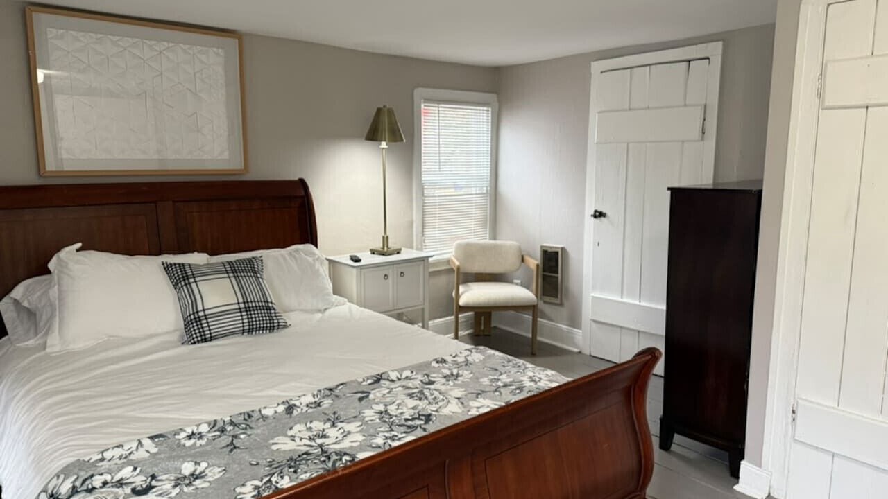 Photo of Bedroom in Chesapeake City