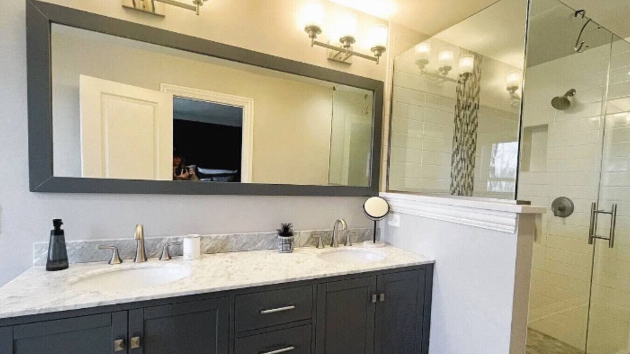 Photo of Bathroom in Solon Mills