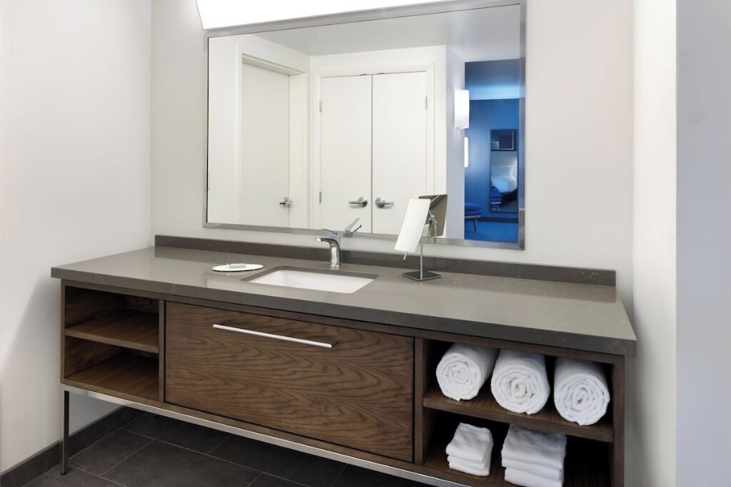Photo of Bathroom in Hopelawn