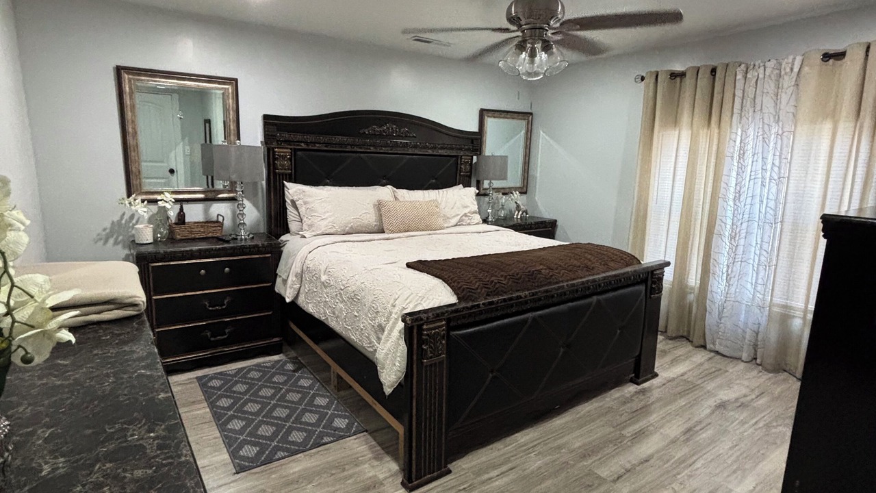 Photo of Bedroom in Turley
