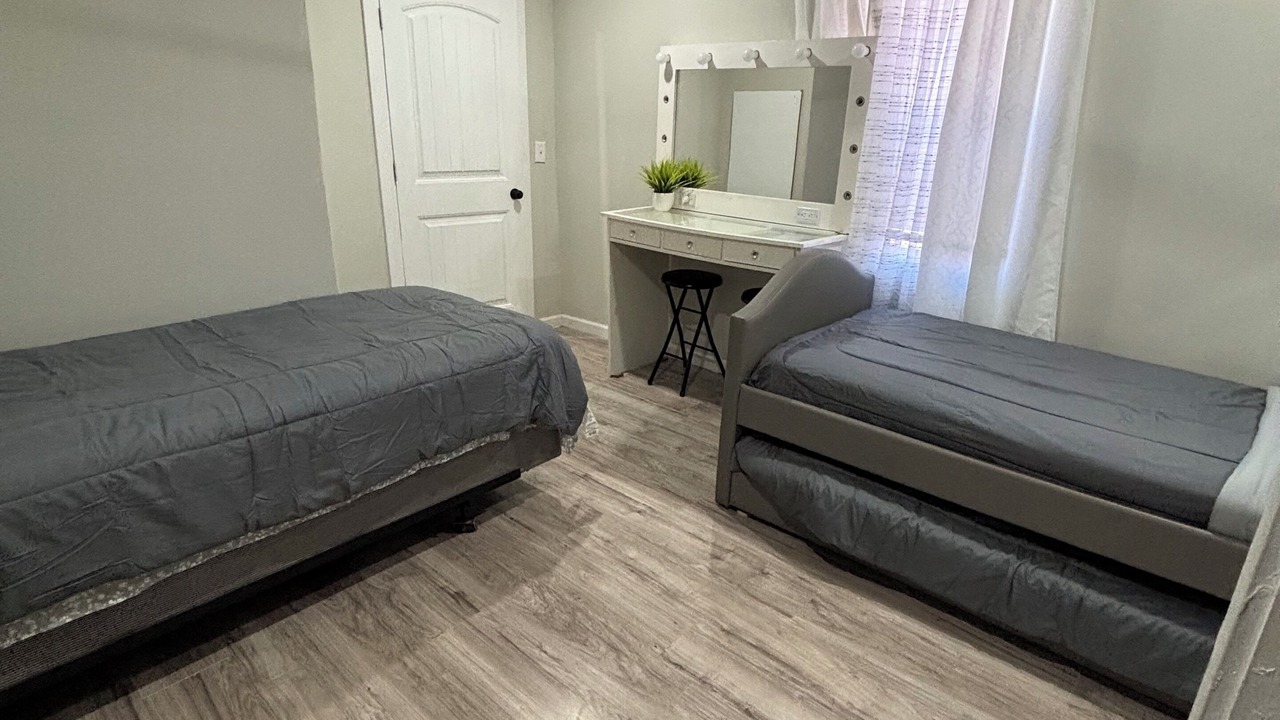 Photo of Bedroom in Turley