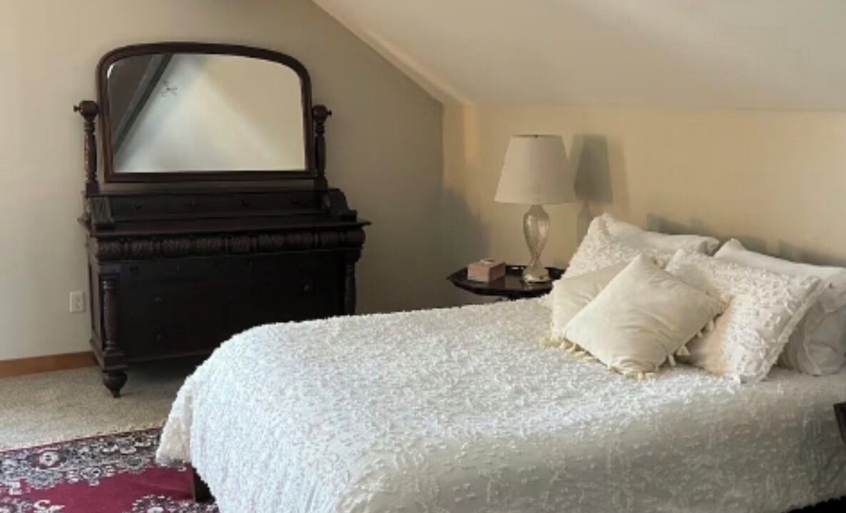 Photo of Bedroom in Dubuque