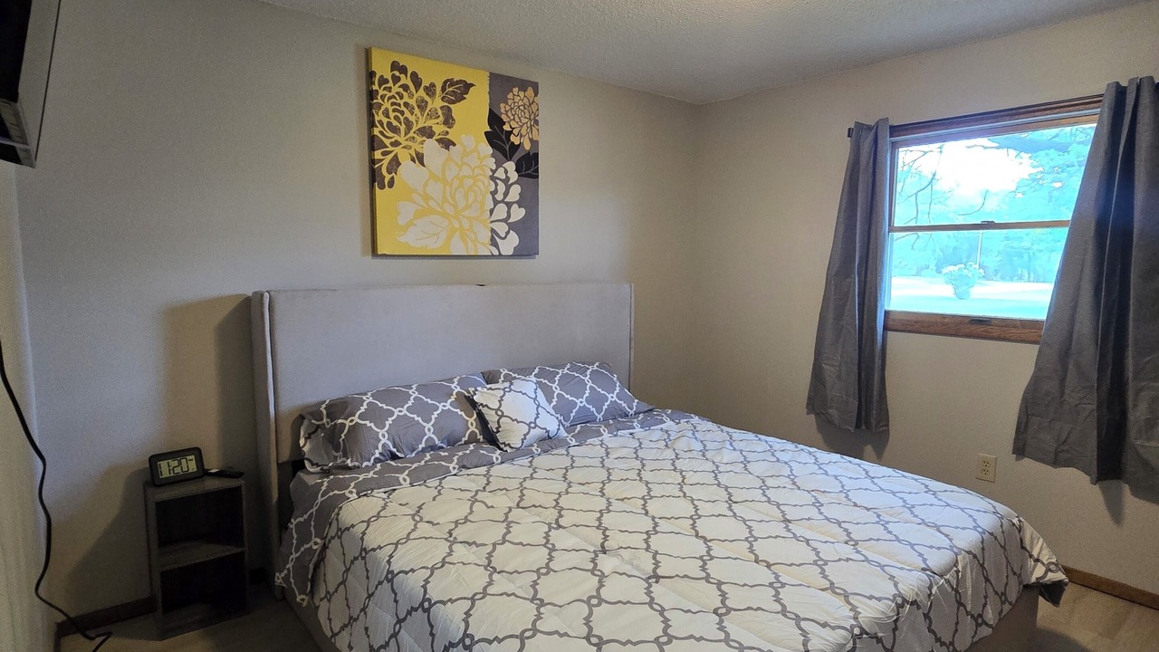 Photo of Bedroom in Oelwein