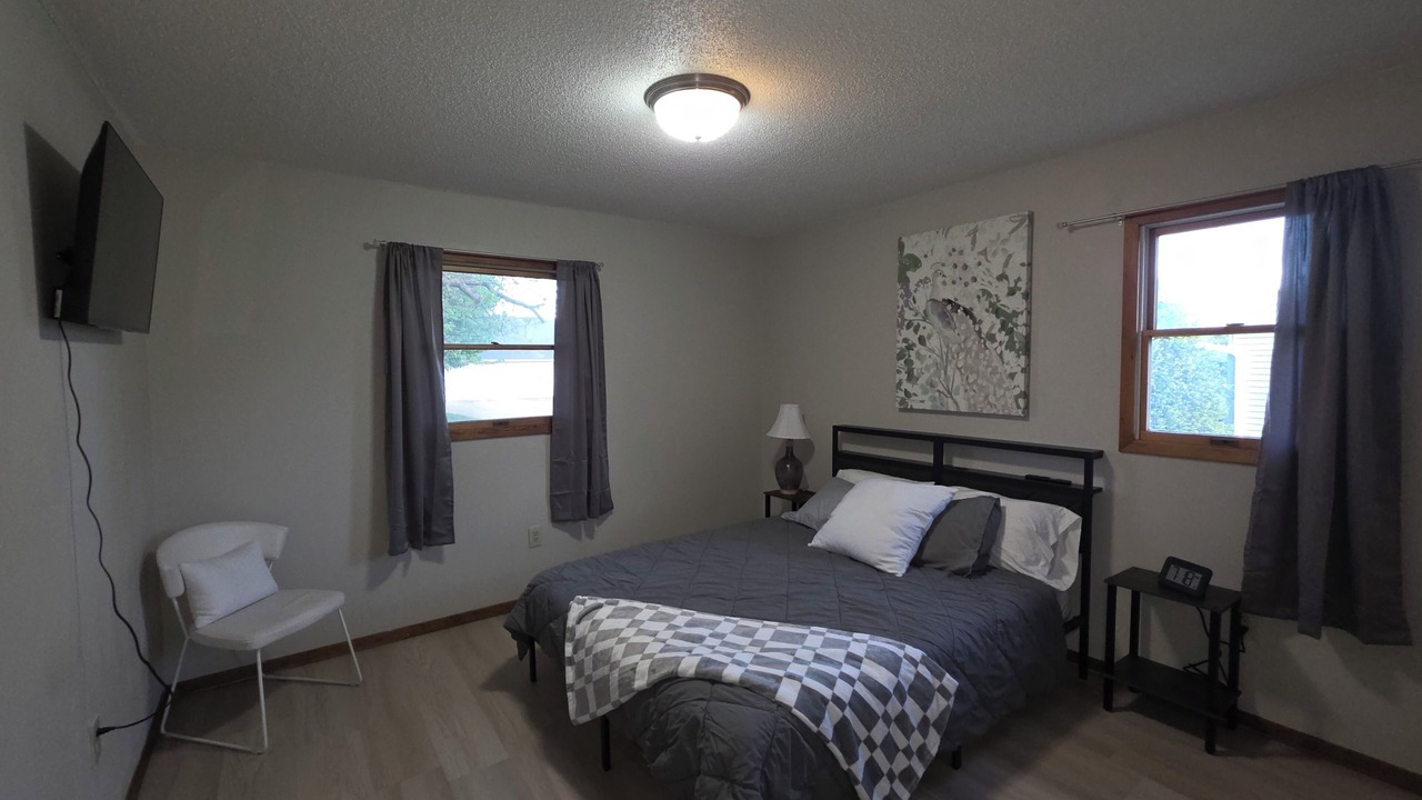 Photo of Bedroom in Oelwein