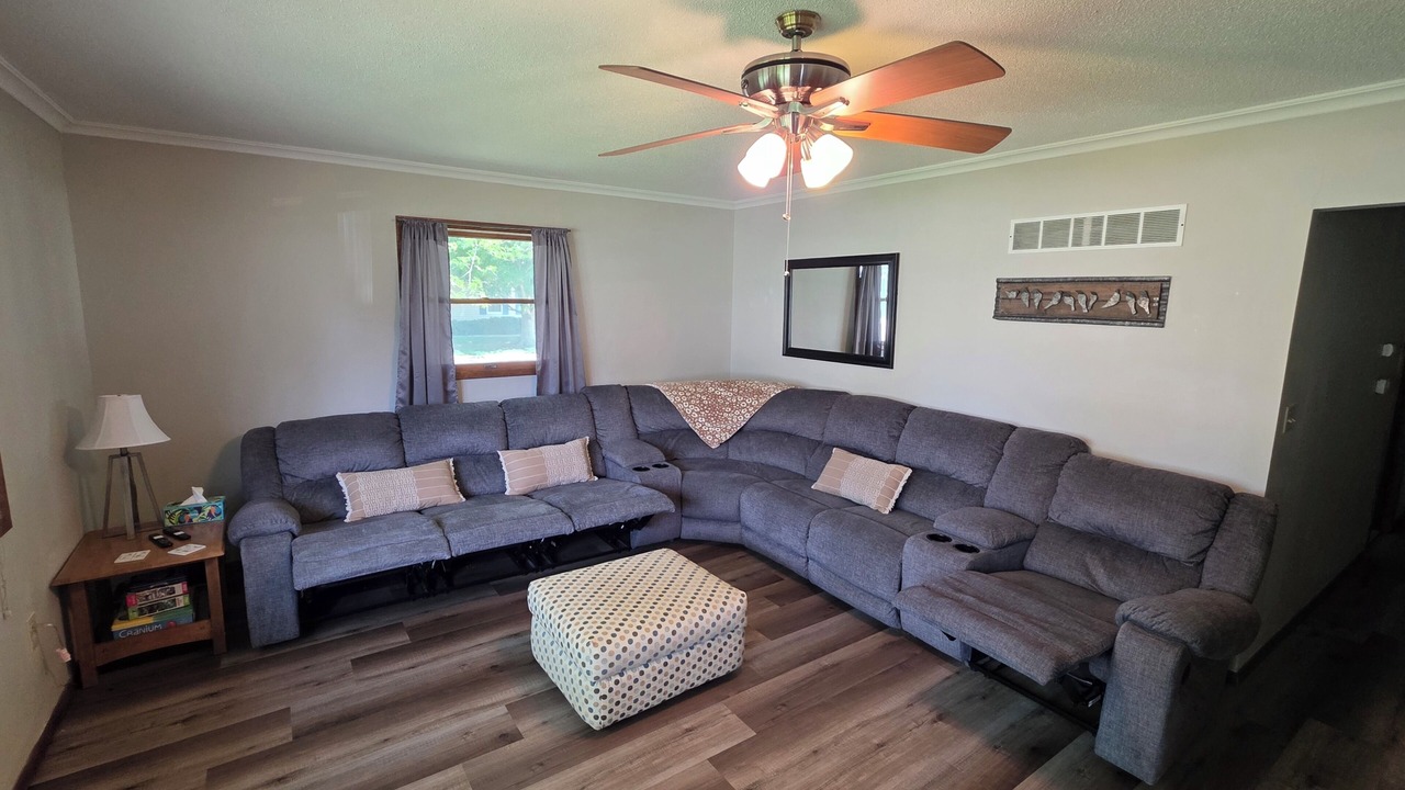 Photo of Livingroom in Oelwein