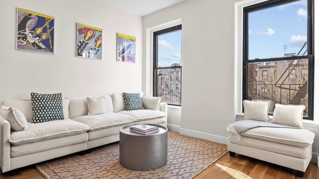 Photo of Livingroom in Carroll Gardens
