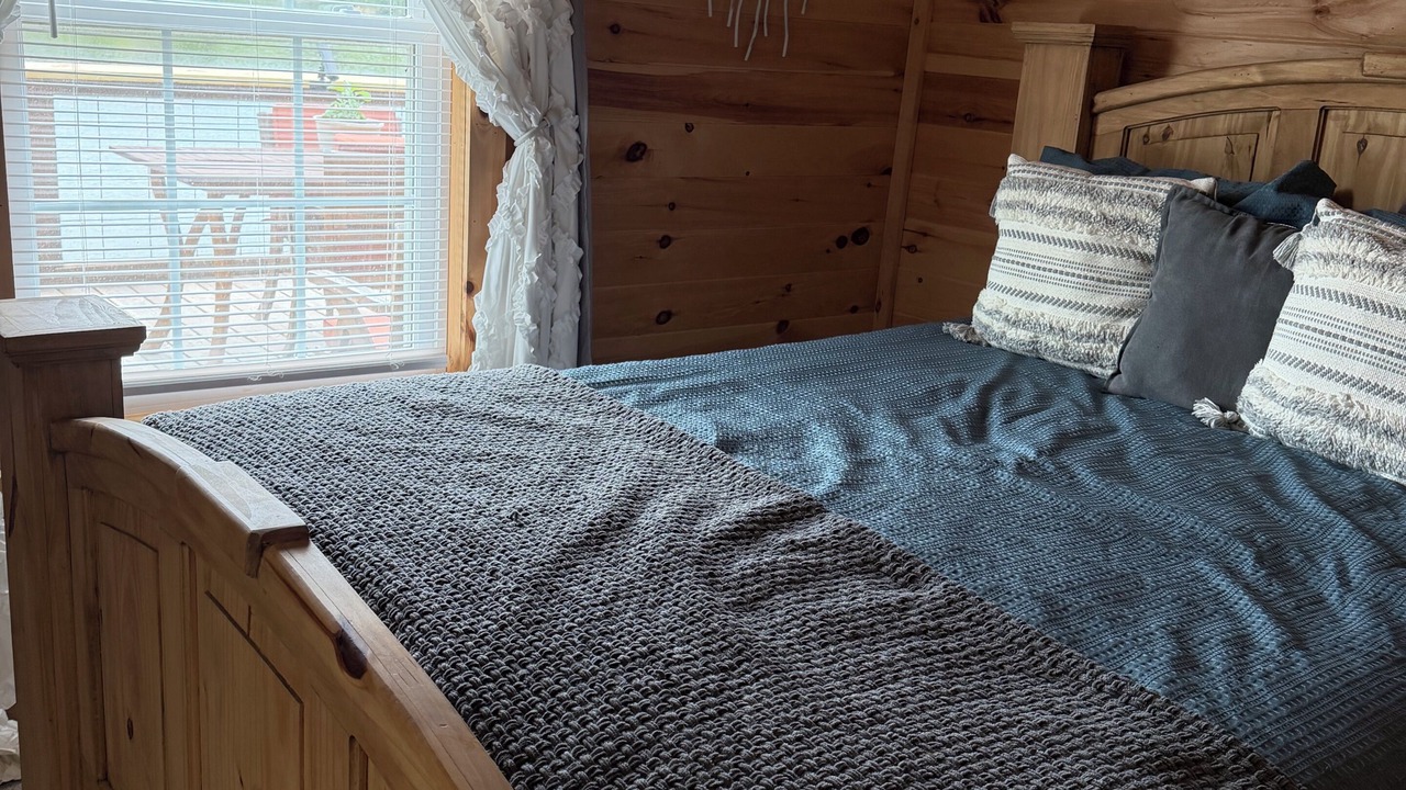 Photo of Bedroom in Tunnel Hill