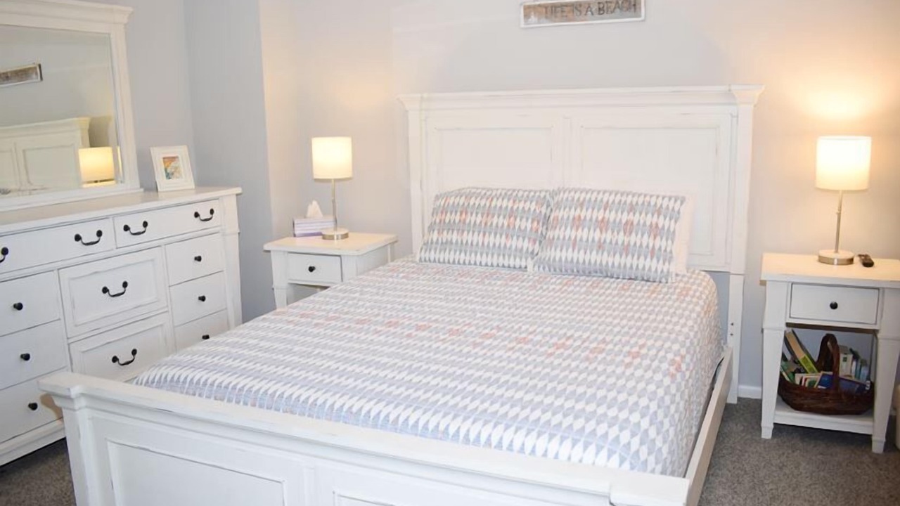 Photo of Bedroom in Deep Hole