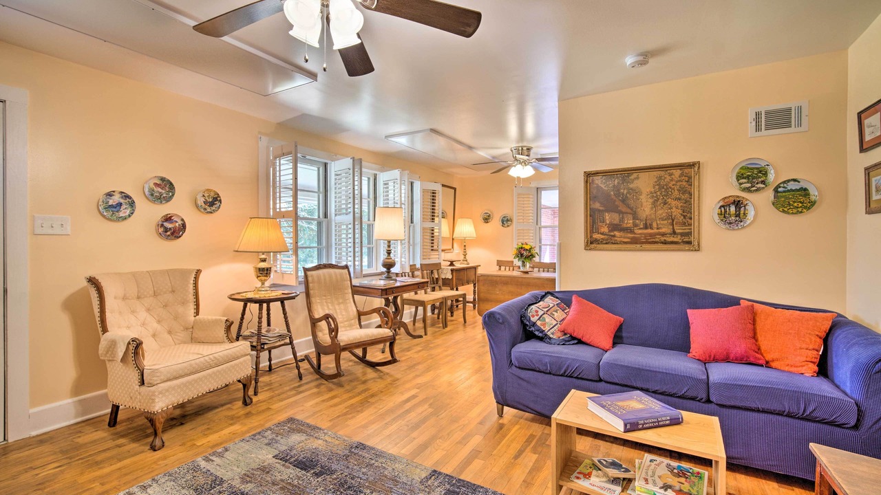 Photo of Livingroom in Cave Spring
