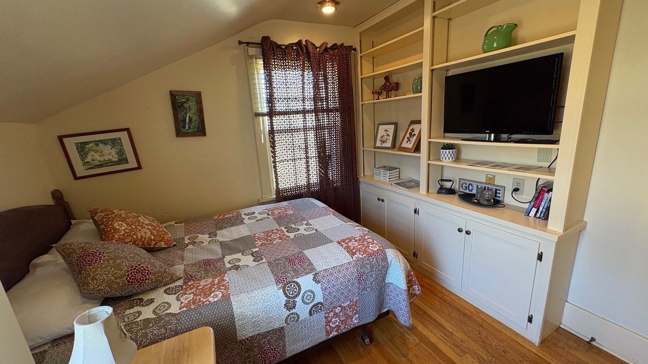 Photo of Bedroom in Coon Rapids