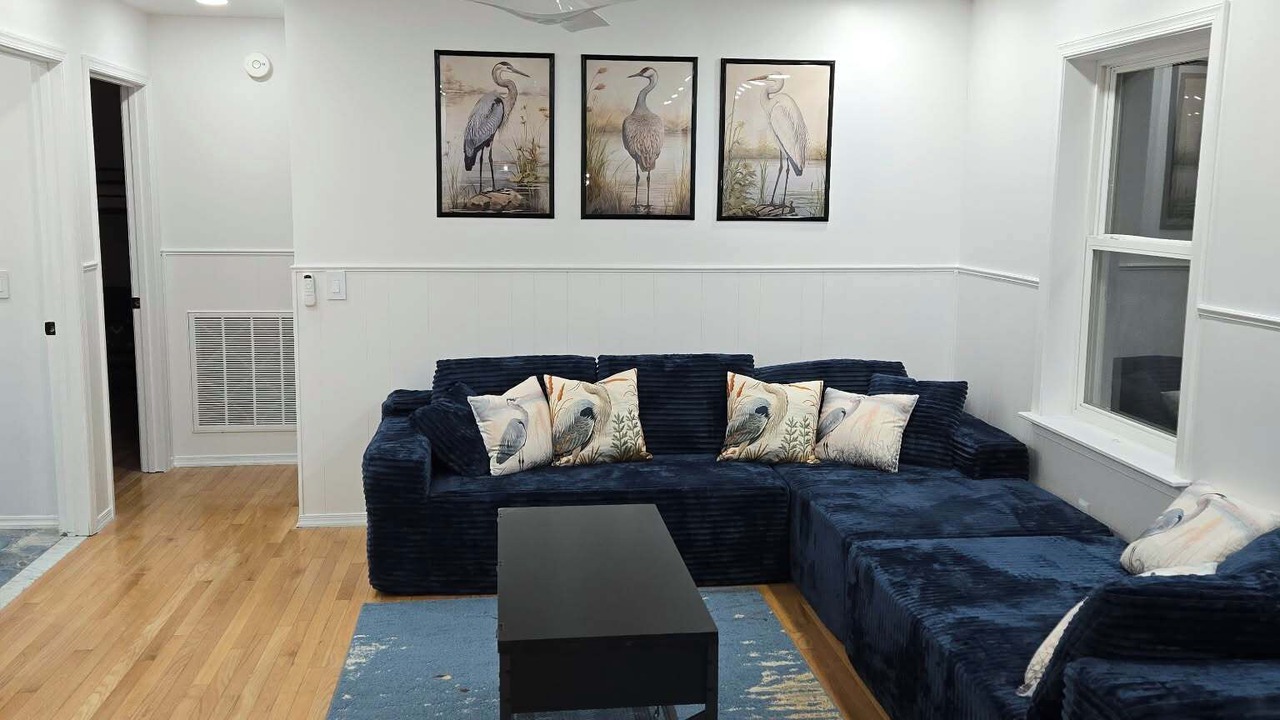 Photo of Livingroom in Little Creek