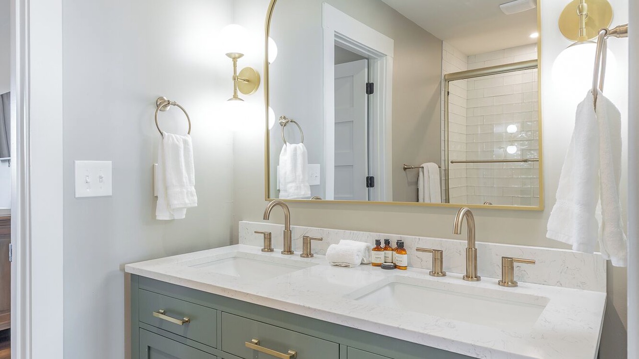 Photo of Bathroom in Mentone