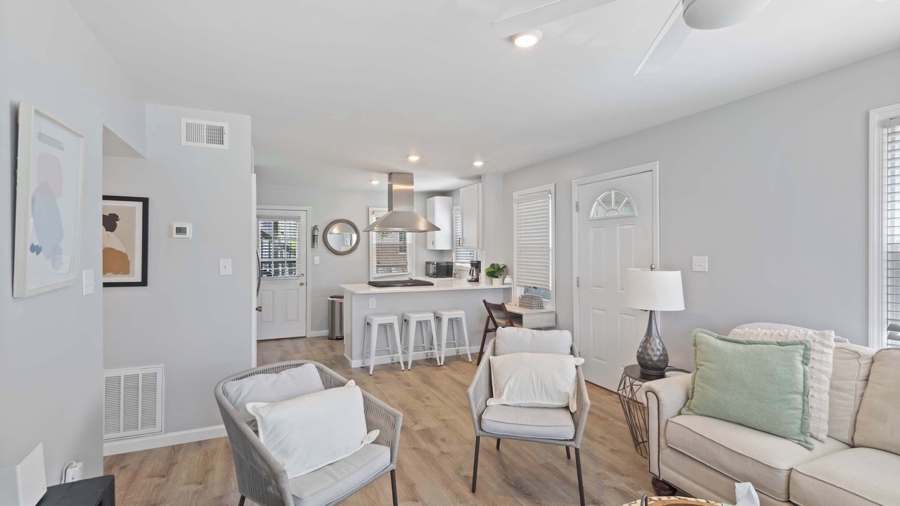 Photo of Livingroom in Margate City