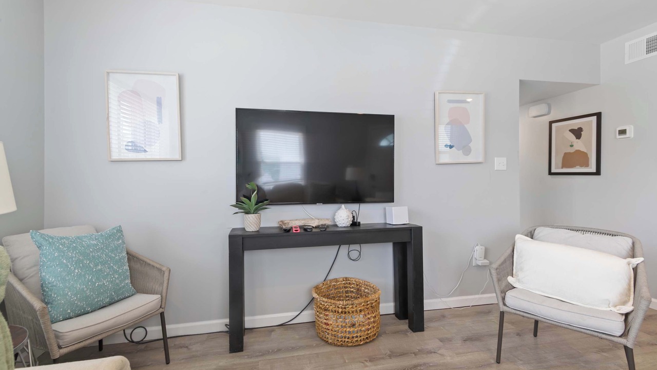 Photo of Livingroom in Margate City