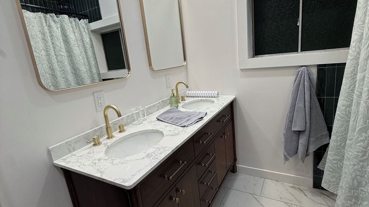 Photo of Bathroom in Newkirk