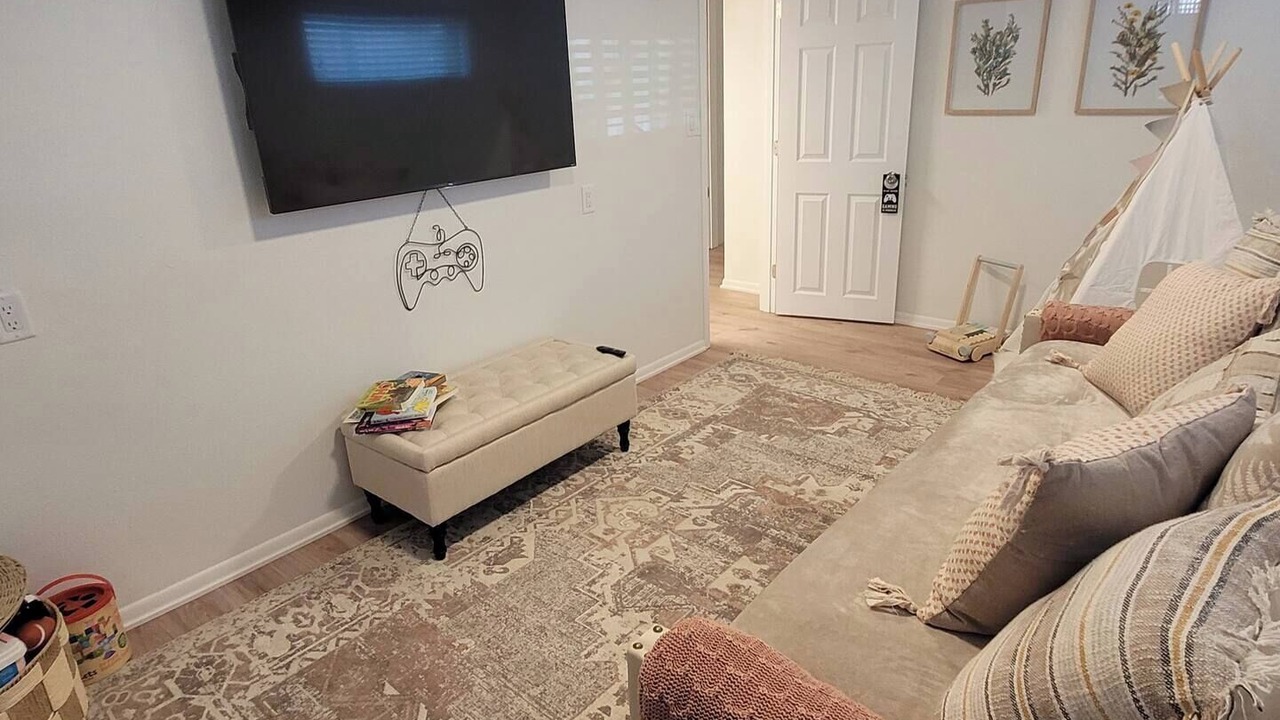Photo of Livingroom in Beaverdale