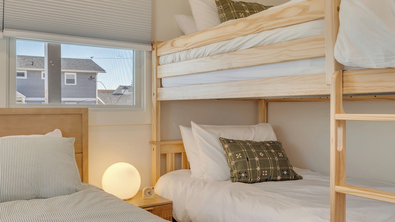 Photo of Bedroom in Avalon