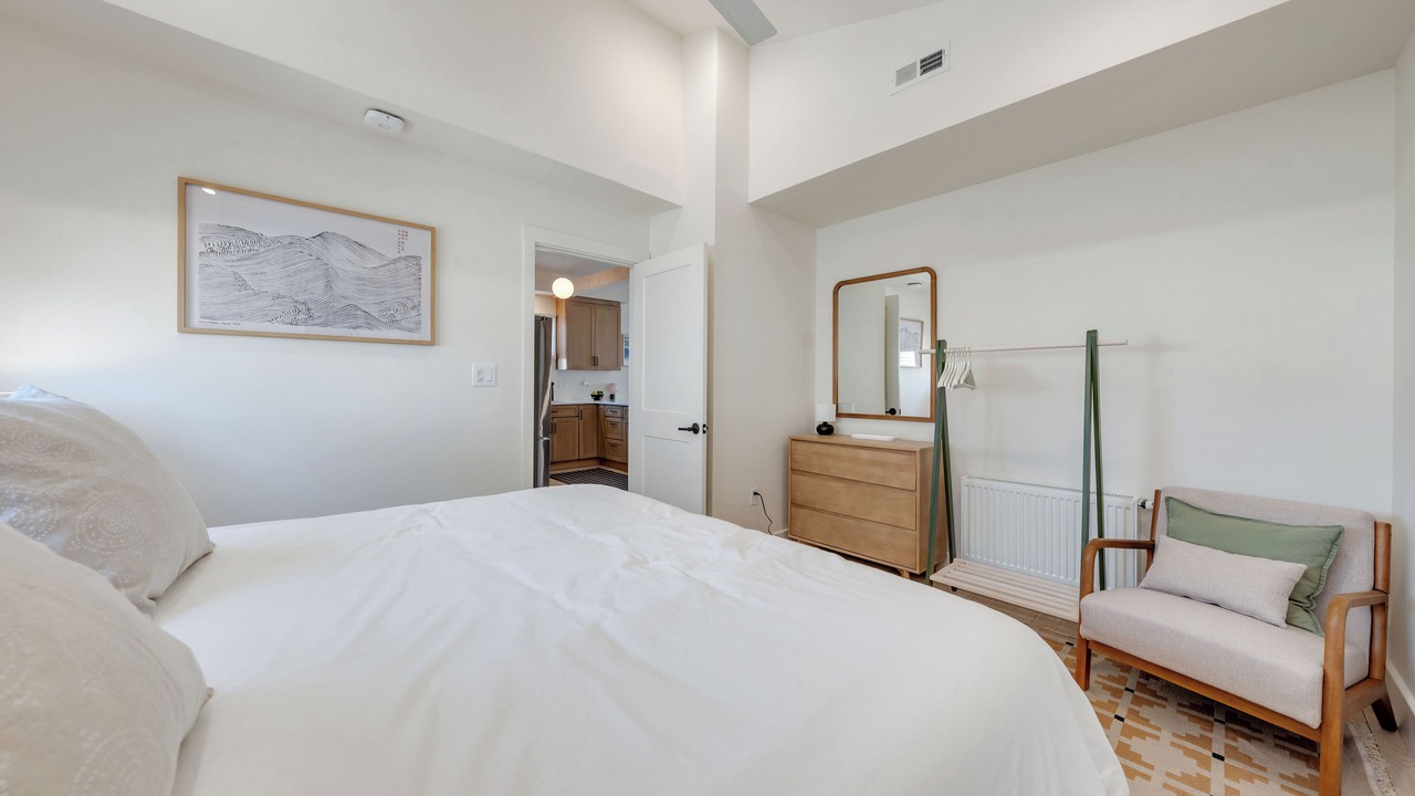 Photo of Bedroom in Avalon