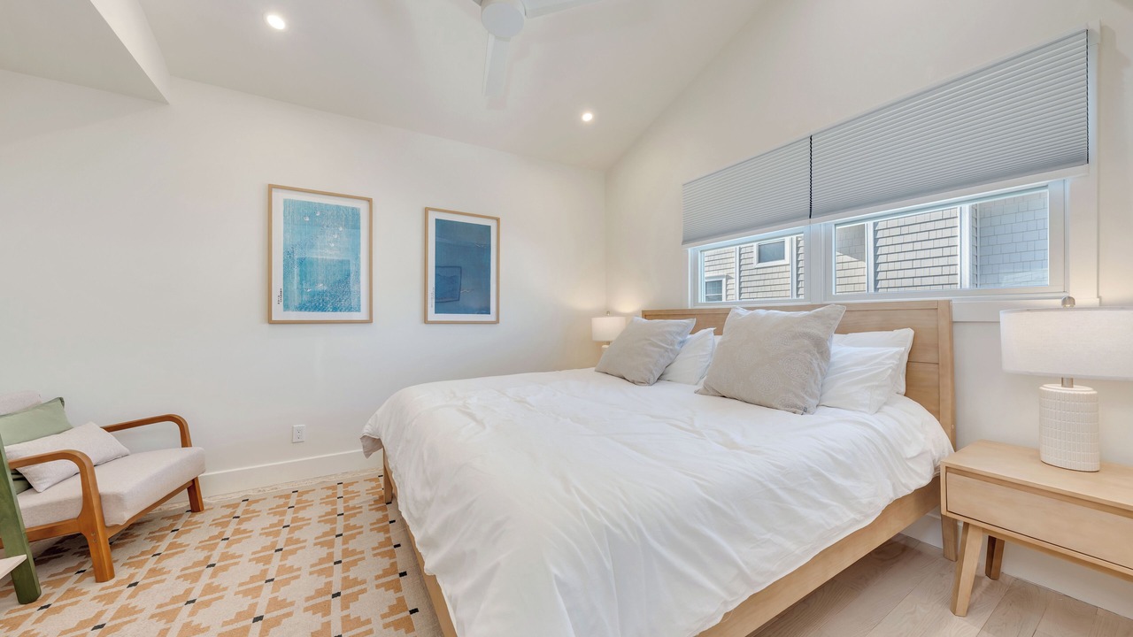 Photo of Bedroom in Avalon