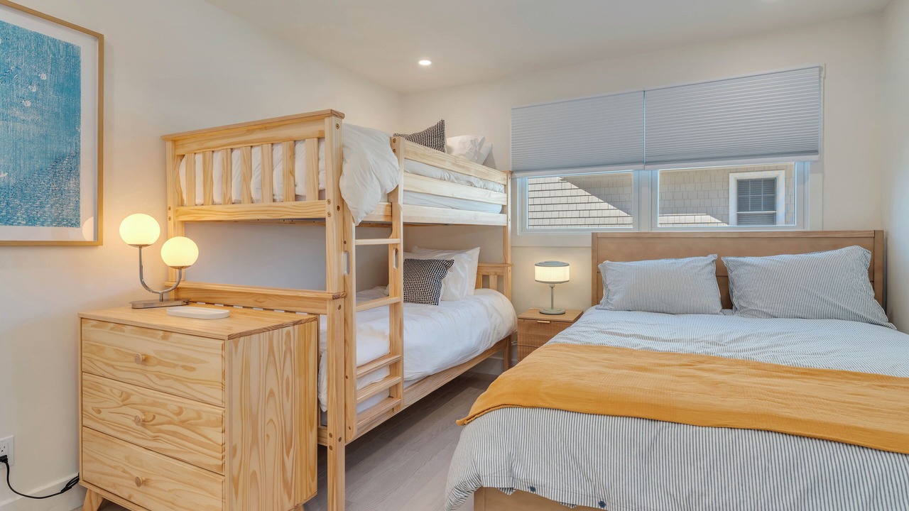 Photo of Bedroom in Avalon