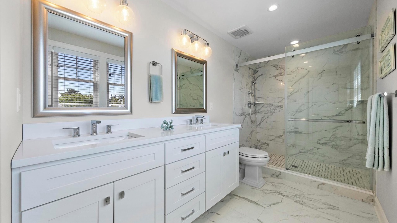 Photo of Bathroom in Barnegat Light