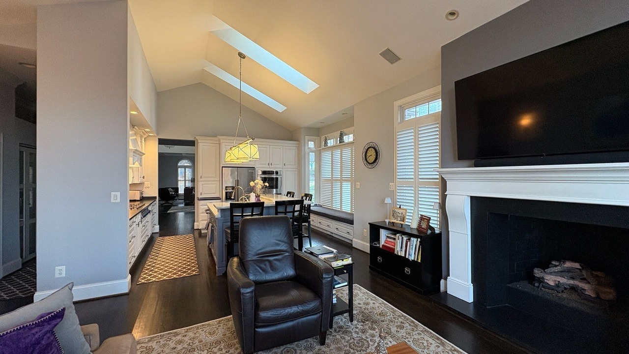 Photo of Livingroom in Lowes Island