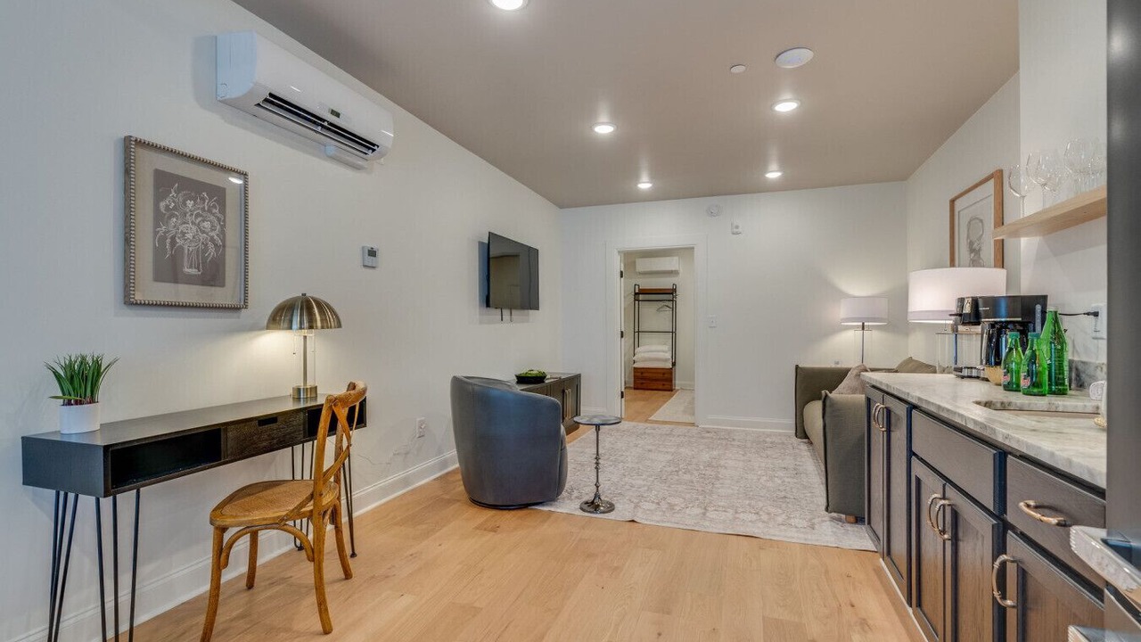 Photo of Livingroom in Elizabethton